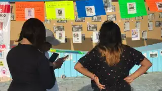 El tendedero esta puesto en el monumento "El Ceviche"