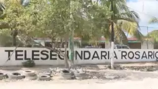 Cancún: Padres piden justicia por presunto acoso de un maestro a alumnas en una secundaria