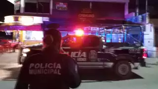 Caen presuntos integrantes de una célula criminal en Cancún por balear dos bares