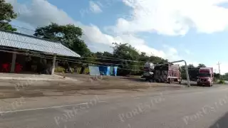 Choque de tráiler deja sin luz a comunidades de la Península de Atasta