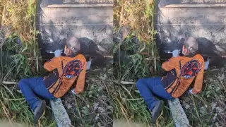 Desconcierta a rescatistas y pobladores hallazgo de camioneta volcada sin pasajeros en la Ribera del Río Hondo