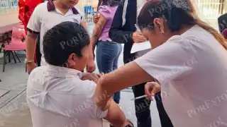 Tenabo refuerza vacunación por aumento de influenza; visitan escuelas para proteger a menores