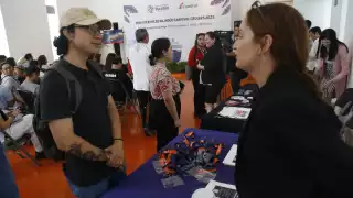 En tanto que el consulado americano brindó información sobre la Visa de trabajo para quienes sean seleccionados