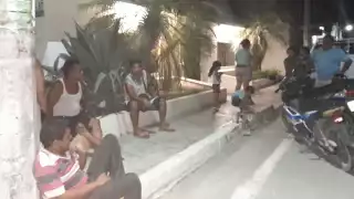 Los vecinos amenazaron con tomar las instalaciones de la CFE si no resuelven el problema pronto