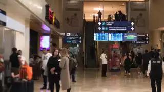 Continúa buena afluencia de turistas en la terminal aérea