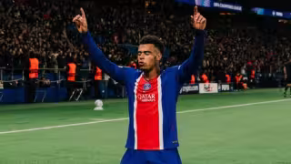 El campeón se mantiene invicto, PSG se impone al Barcelona en vibrante duelo