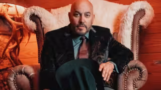 Lupillo Rivera mantiene su pelea legal contra Belinda y asegura que no dará marcha atrás