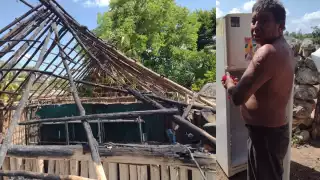 Nos levantamos para tratar de apagar el fuego con cubetas con agua que le arrojamos