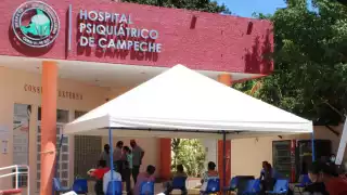 Se tendría que hacer mediante un análisis exhaustivo por parte de la Secretaría de Salud e instancias competentes