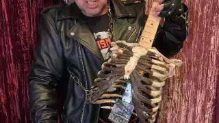 El  tío del rockero murió en un accidente en 1996