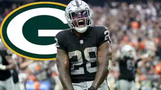 En 2023, Jacobs tuvo 233 acarreos para 805 yardas y anotó seis touchdowns en 13 juegos