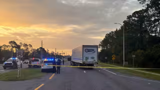 Migrante mexicano muere atropellado al huir de agentes de ICE durante operativo en Florida