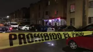 Un hombre fue atacado a balazos en una tienda de Cancún