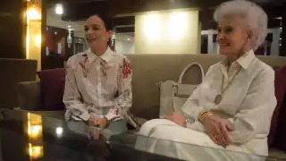 Recibió ayer el saludo y la bienvenida por parte de la señora Alicia Figueroa de Menéndez, con quien intercambió sus recuerdos y amor por la danza
