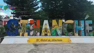 El pueblo destaca por su gastronomía, poniendo en alto platillos como la cochinita pibil y el lechón al horno