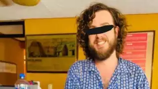 Español  que agredió a la empleada de una cafetería en Mérida no podrá irse de México tras salir del penal 