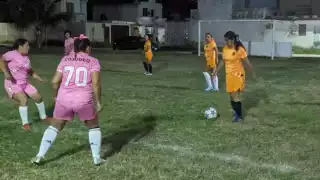 Los errores y el nerviosismo se registraron en el cuadro de Chetumal F.C.