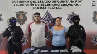La pareja fue detenida, pero los presuntos estudiantes escaparon