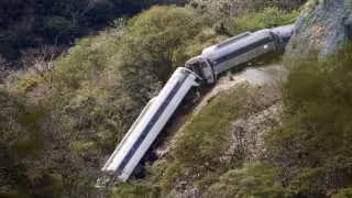 Presidenta Sheinbaum respalda dictamen de la FGR por descarrilamiento del Tren Interoceánico y confirma dos detenidos