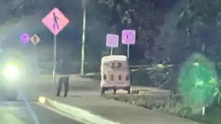 Fue trasladado al Hospital General; el hombre bajó de la ambulancia por su propio pie.