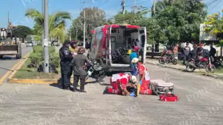 Colisión entre motocicletas deja un lesionado en la avenida Colosio de Champotón