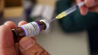 México firma acuerdo con Moderna, Liomont y Birmex para producir vacunas de ARN mensajero y reforzar la soberanía sanitaria