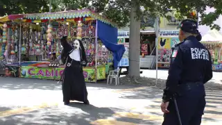 Una de las atracciones de la Feria Yucatán es la monja bailarina
