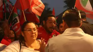 En el parque de la Mejorada, los prianistas se reunieron para ver el debate