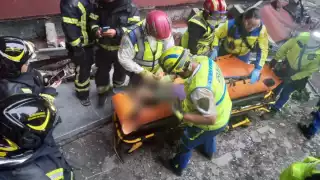 El hombre resultó con una fractura en el fémur
