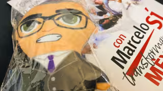 Marcelo Ebrard ya tiene su propio peluche de cara a las elecciones del 2024