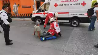 Los abuelitos fueron auxiliados por testigos del accidente