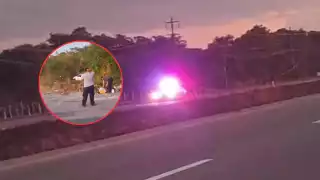 Camioneta de Telmex se sale de la carretera Champotón-Campeche; no hay lesionados