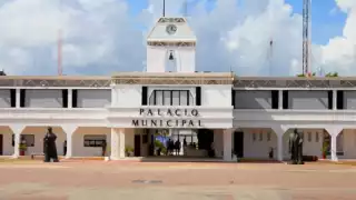 Los que hasta el momento han dejado su cargo son Yara Faride Briceño, José Ignacio Moreno Alpuche y Teresita Flota; los Regidores podrán quedarse en el puesto.