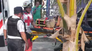 El hombre fue trasladado de emergencia a un hospital para estabilizarlo