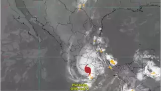 Huracán Otis tocó tierra y se degradó a categoría 2