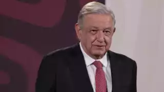 Andrés Manuel López Obrador explicó que actualmente se utilizan los "golpes blandos" para atacar a los gobiernos democráticos a través de los medios de información