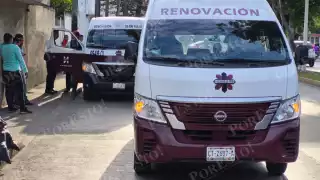 Colisión entre combis del transporte público provoca caos vial sin lesionados en Ciudad del Carmen