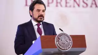 Zoé Robledo, director del IMSS, negpo que la megafarmacia de Huheuetoca tenga el 1% de los medicamentos que se requieren