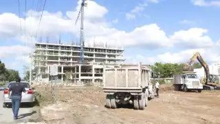 La construcción tiene una inversión de 2 mil 500 millones de pesos