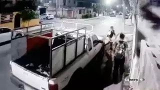 Momentos antes el hombre había cometido un asalto dejando herido a un hombre