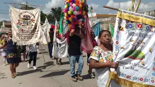 Celebran a la Cruz Parlante en la zona maya de Quintana Roo