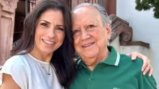 Alessandra Rosaldo se viste de luto tras el fallecimiento de su padre, Jaime López Rosaldo a los 84 años de edad