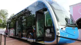 El nuevo y moderno autobús comenzará a operar en diciembre dentro del sistema de transporte público del Va y Ven