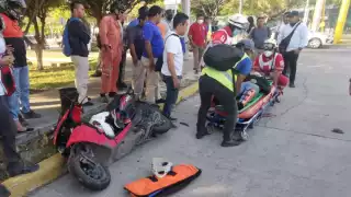 Menor de edad queda con fractura de cráneo al ser arrollado en Ciudad del Carmen