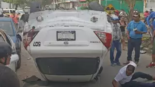 El taxista resultó ileso del accidente en Chetumal