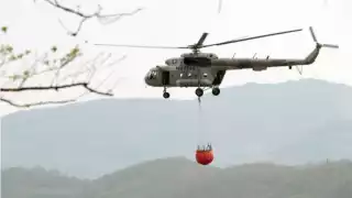 El helicóptero MI-17 cuenta con una unidad helibalde con capacidad de 2 mil 500 litros de agua