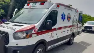 Un muerto y dos heridos fue el saldo de la volcadura en la vía Isla Aguada-Sabancuy