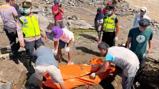 Tragedia en Sumatra: más de 300 muertos por inundaciones y deslizamientos paralizan la isla