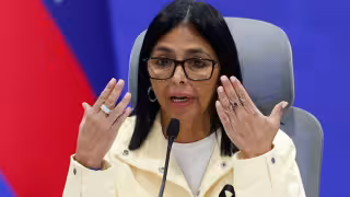 Delcy Rodríguez anuncia un “plan maestro” para reconstruir Venezuela tras los terremotos que dejaron más de 5 mil muertos