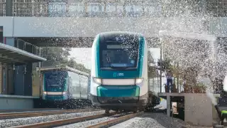 Fueron 473 kilómetros los recorridos, en 5 horas y 28 minutos, por el Mandatario Federal. Ciudadanos le dieron le agradecieron la inversión en el Caribe Mexicano.